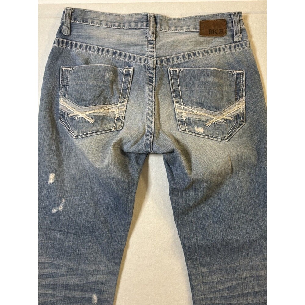 BKE Buckle Carter Straight Leg Jeans Mens 32x33 Loose Fit Blue Medium Wash Denim